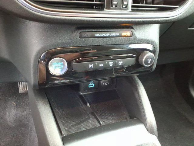 Used 2023 Ford Escape Platinum AWD/4WD image 32