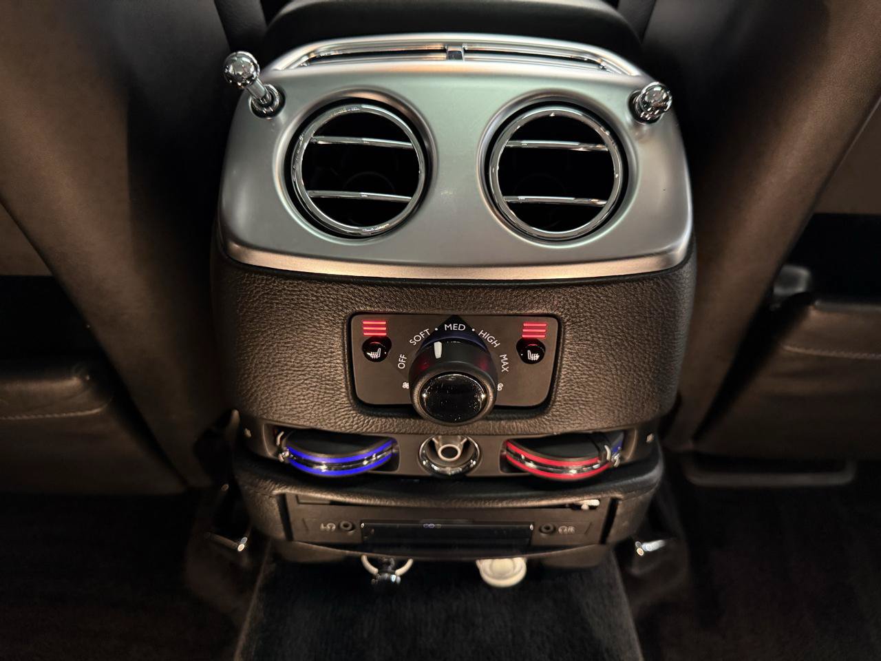 Used 2016 Rolls-Royce Ghost RWD image 28