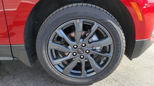 Used 2022 Chevrolet Equinox RS w/ RS Leather Package image 13