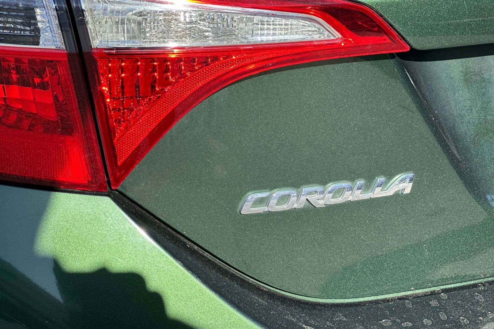 Used 2014 Toyota Corolla LE image 25