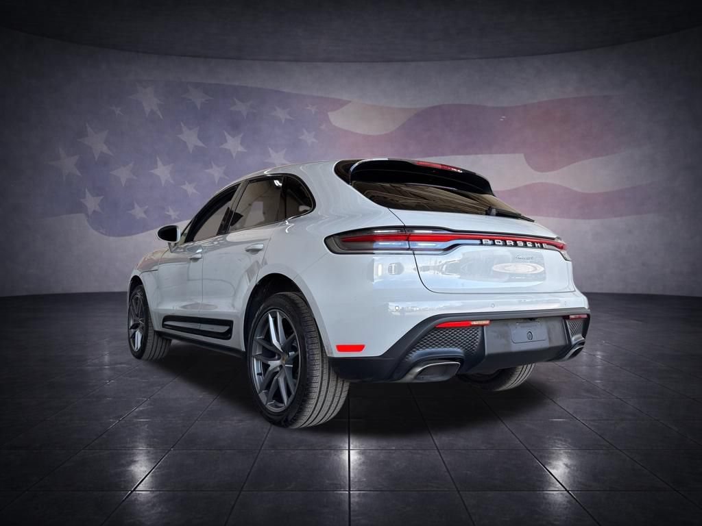 Used 2024 Porsche Macan Turbo AWD/4WD image 3