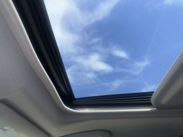 Used 2020 Toyota RAV4 XLE w/ Convenience Package AWD/4WD image 10