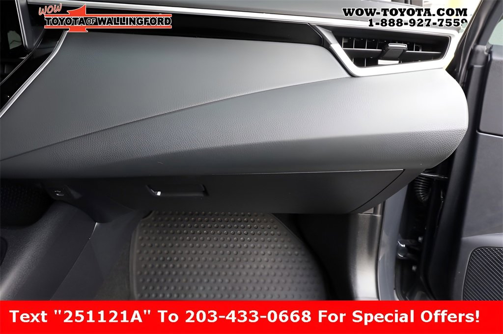 Certified 2025 Toyota Corolla LE image 40