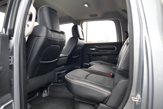 Used 2024 RAM 5500 Laramie image 37