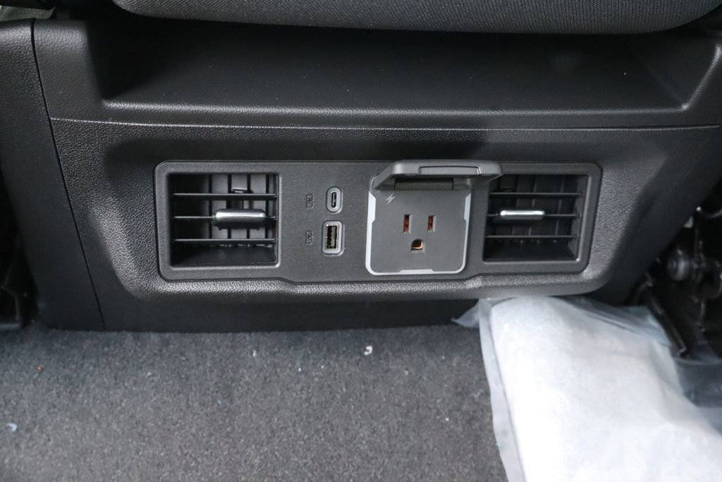 New 2026 Chevrolet Silverado 3500 LT AWD/4WD image 17