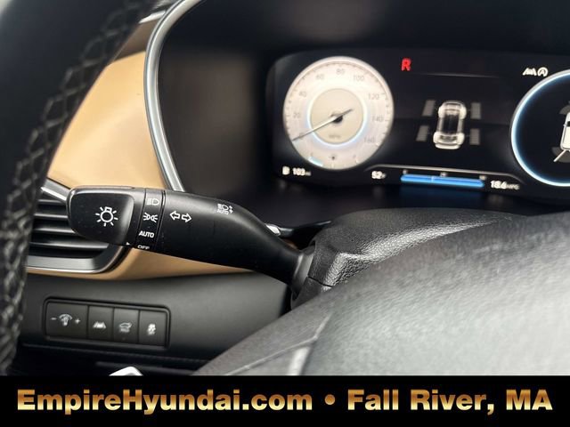 Used 2022 Hyundai Santa Fe Calligraphy w/ Cargo Package image 32