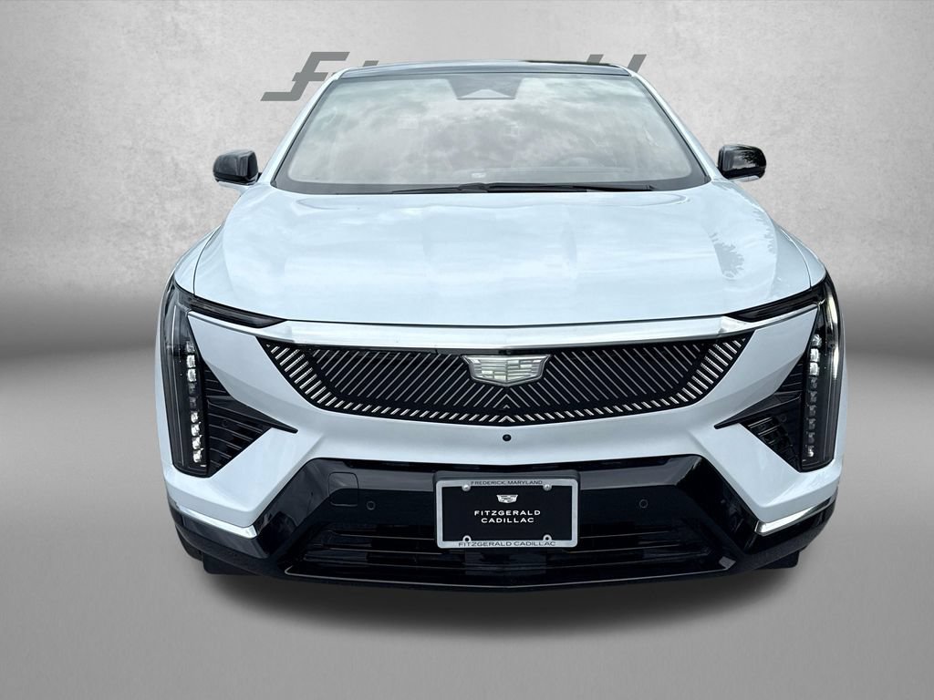 New 2026 Cadillac Optiq Luxury 2 RWD image 5