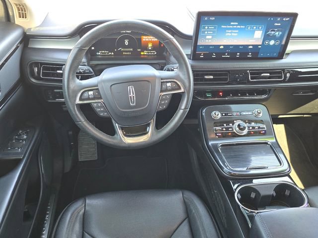 Used 2021 Lincoln Nautilus FWD image 11