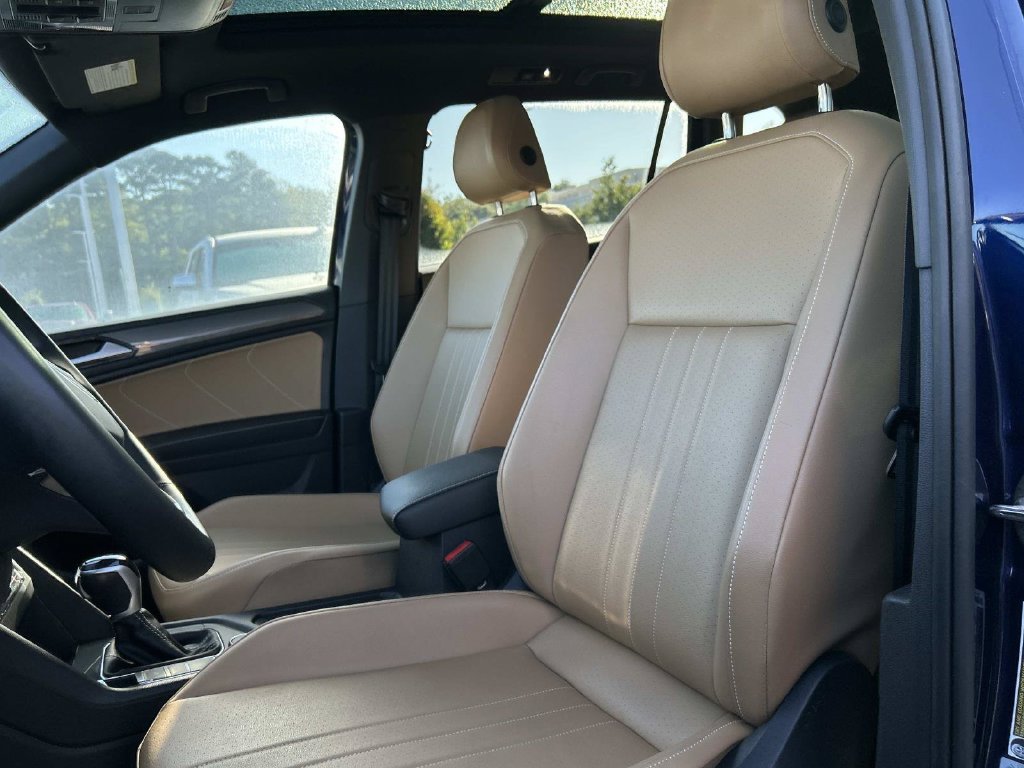 Used 2022 Volkswagen Tiguan SE AWD/4WD image 28