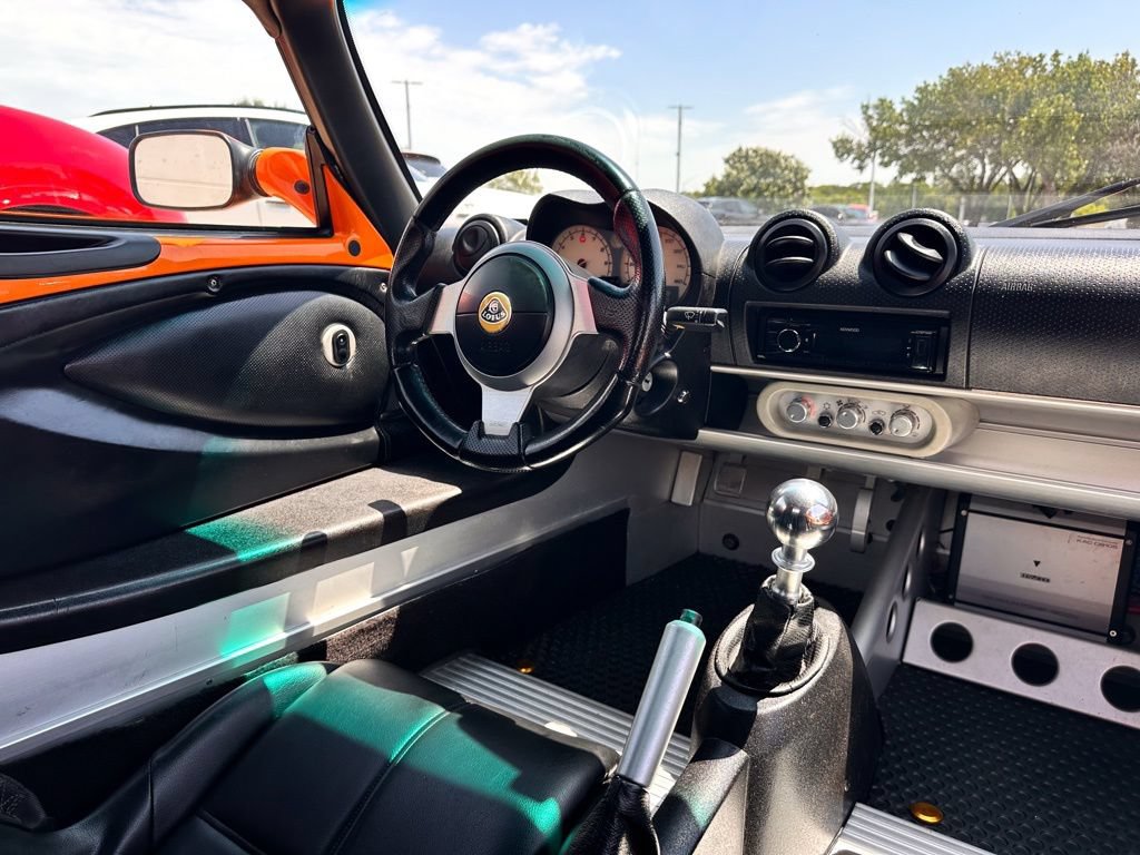 Used 2005 Lotus Elise RWD image 15