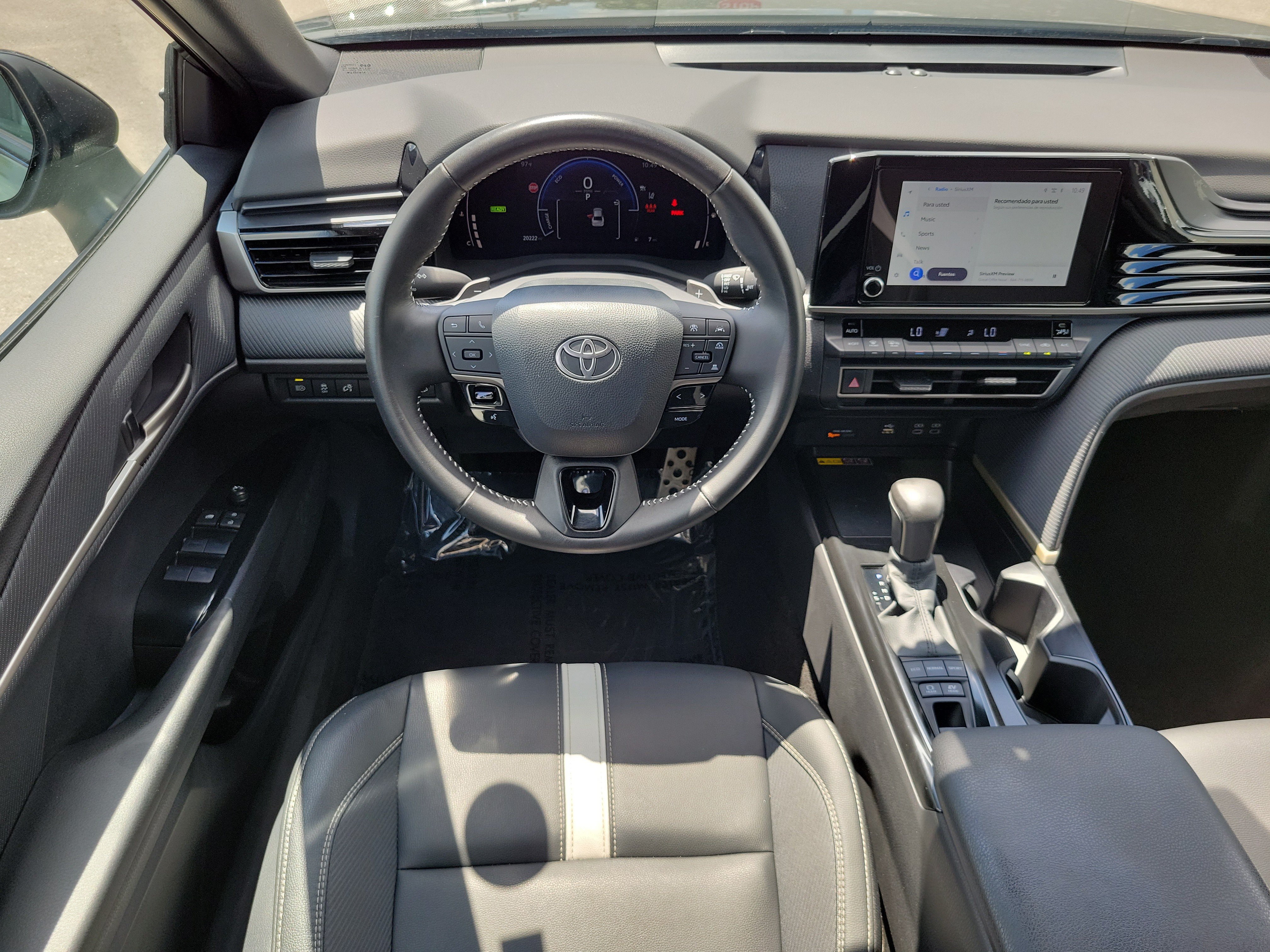 Used 2026 Toyota Camry SE FWD image 18