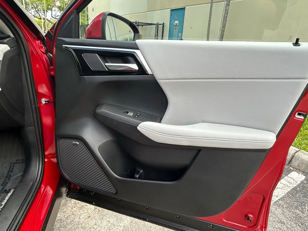 Used 2025 Mitsubishi Outlander SE FWD image 31