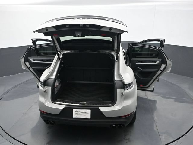 Certified 2025 Porsche Cayenne S AWD/4WD image 28