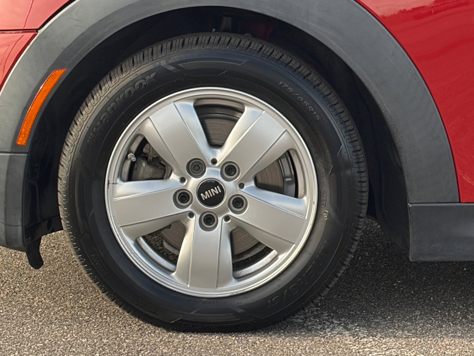 Used 2015 MINI Cooper 2-Door Hardtop image 11