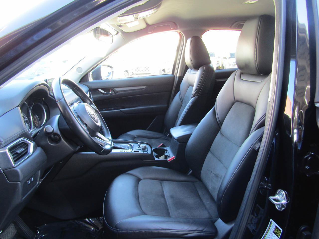 Used 2019 MAZDA CX-5 Touring FWD image 8