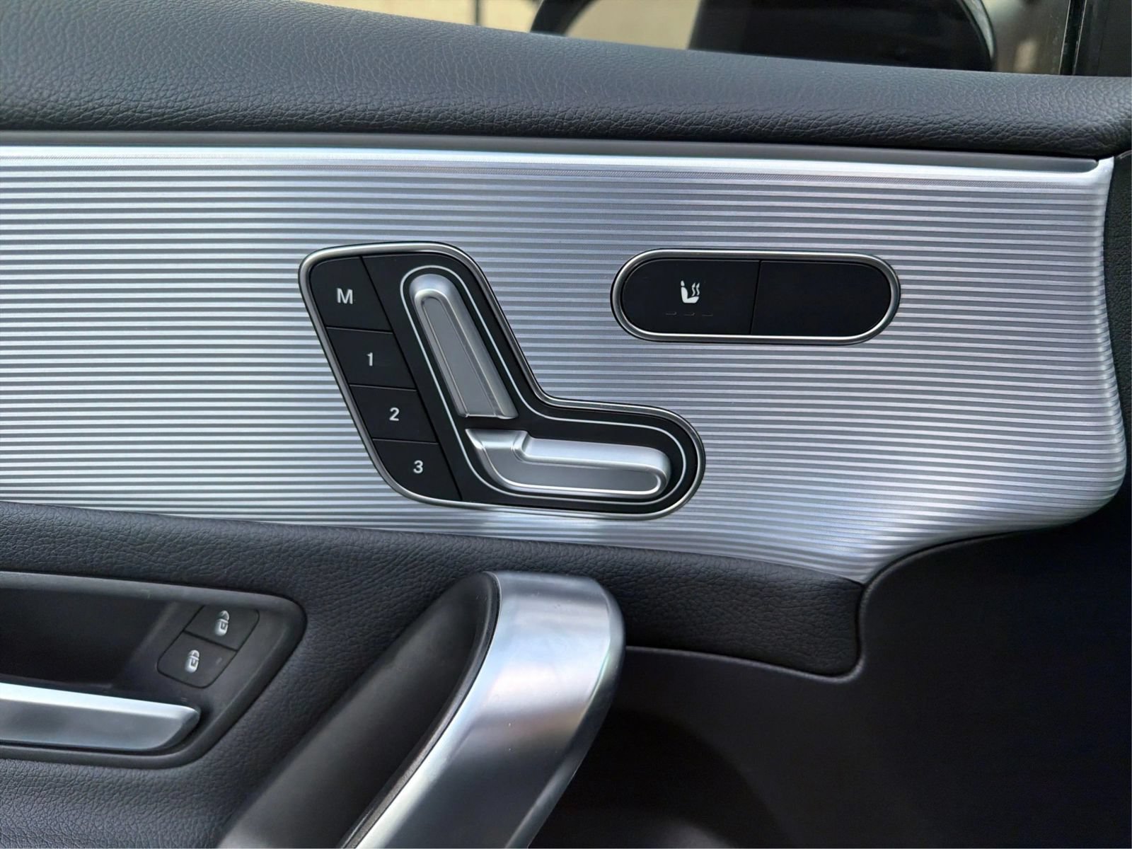 Used 2021 Mercedes-Benz A 220 image 19