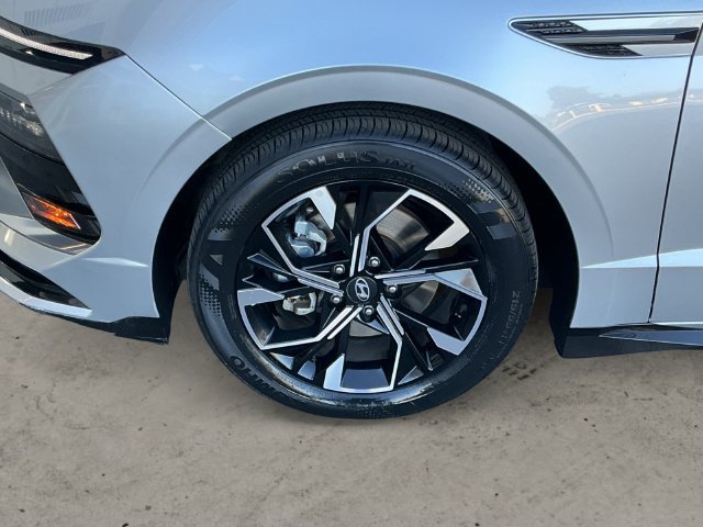 Used 2025 Hyundai Sonata SEL FWD image 9