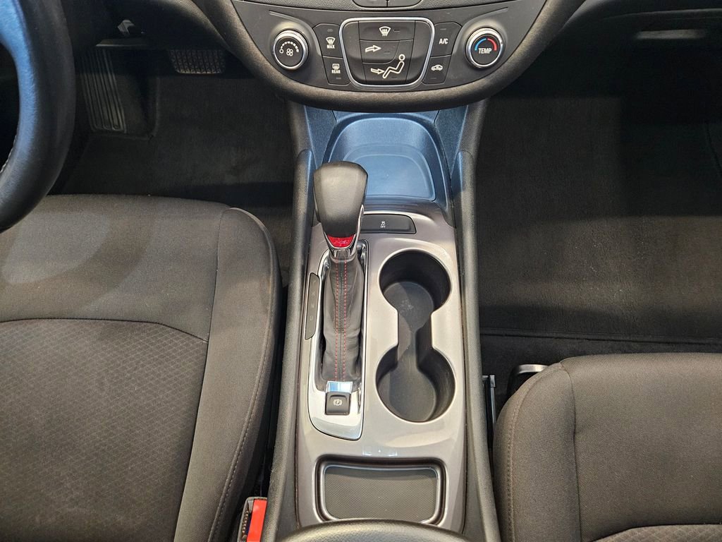 Used 2022 Chevrolet Malibu RS image 19