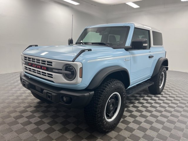 Used 2023 Ford Bronco Heritage Edition image 2