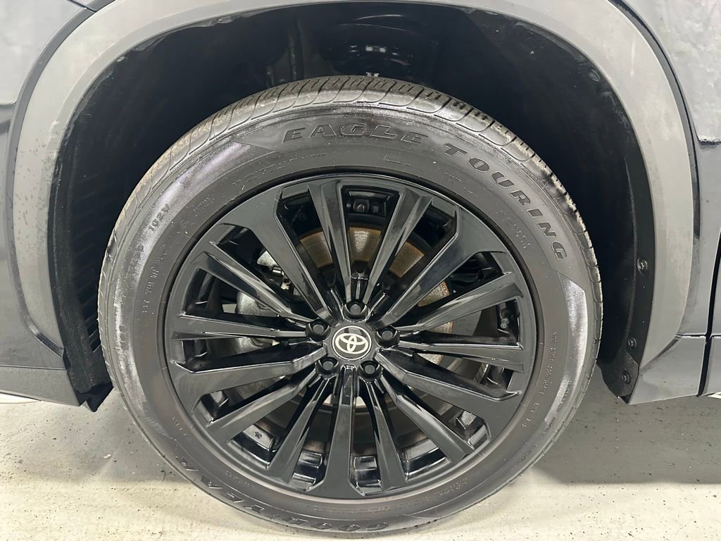 Used 2025 Toyota Highlander XSE image 70