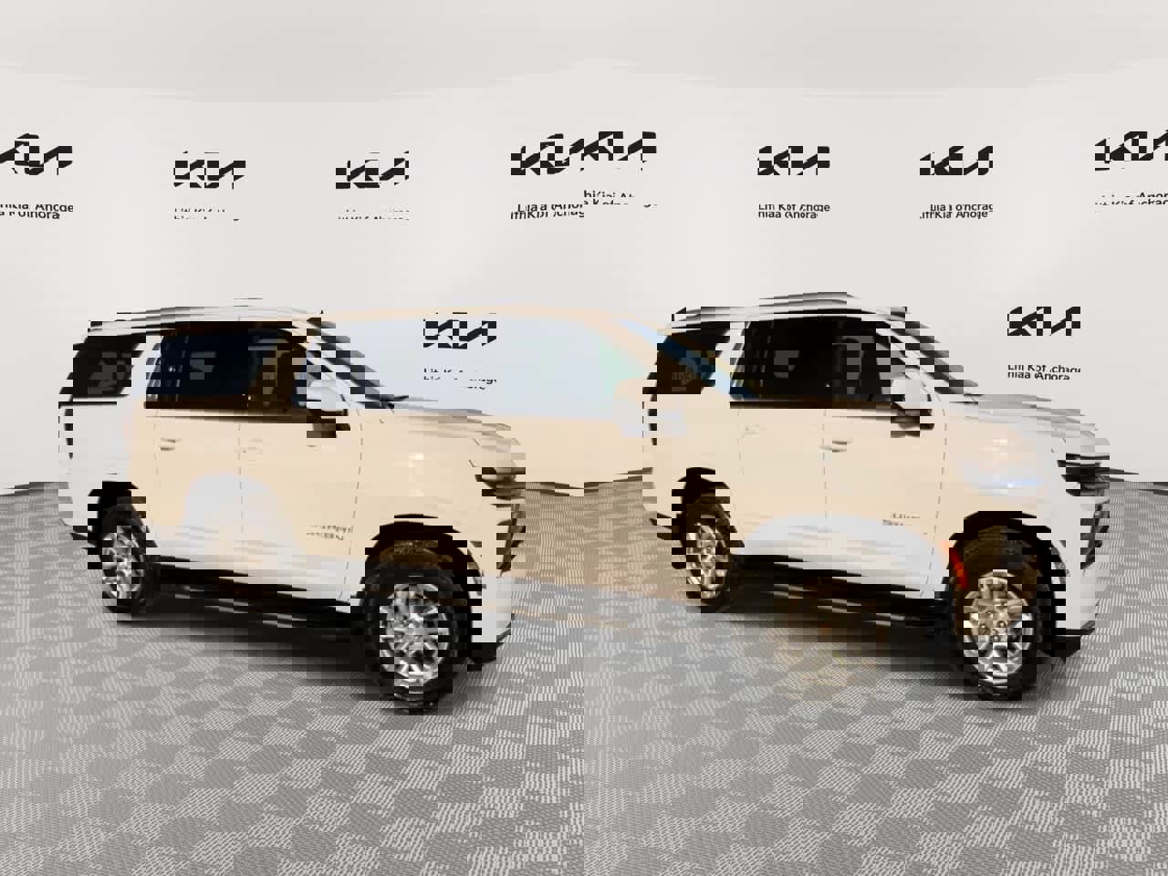 Used 2025 Chevrolet Suburban LS w/ Max Trailering Package image 2