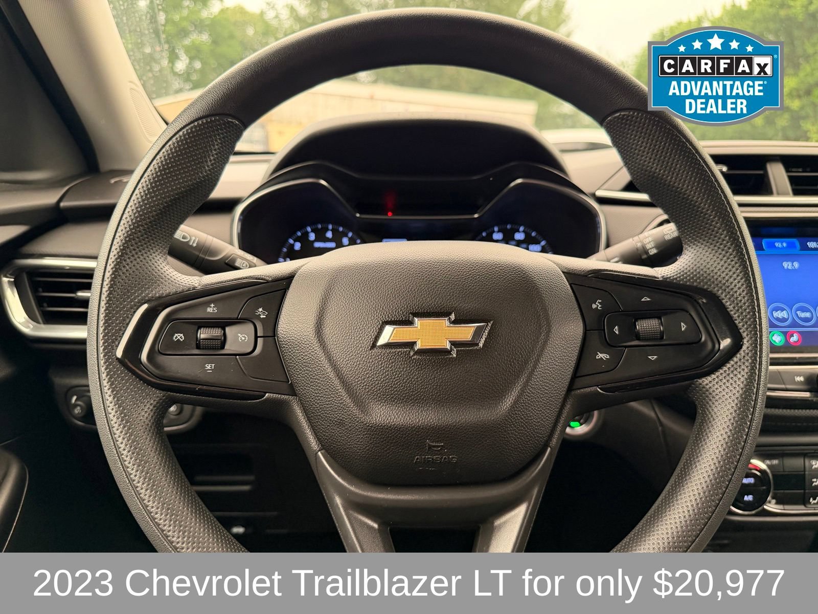 Used 2023 Chevrolet TrailBlazer LT w/ Convenience Package AWD/4WD image 12