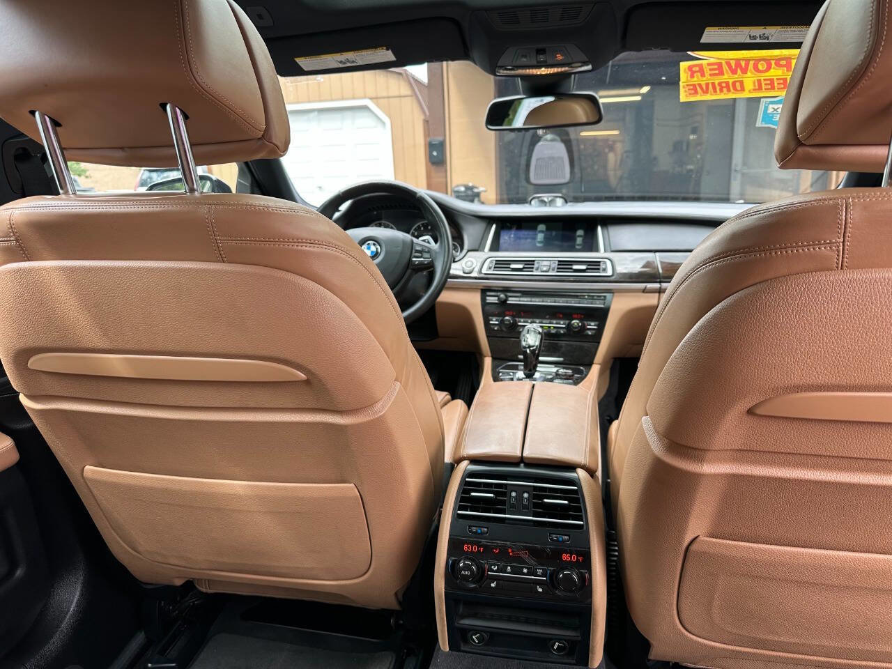 Used 2013 BMW 750Li xDrive image 22