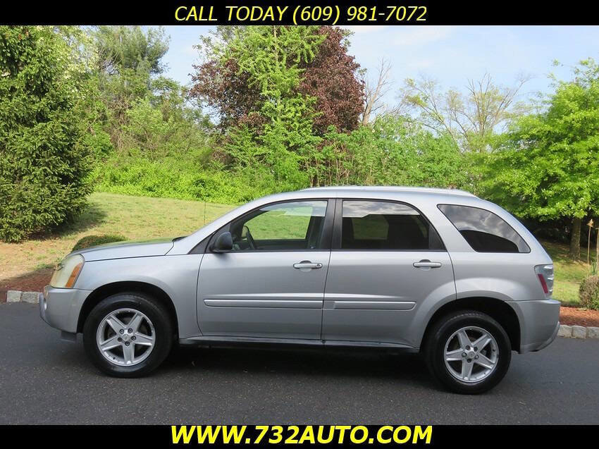 Used 2005 Chevrolet Equinox LT image 2