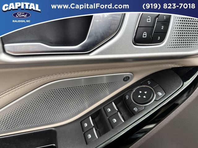 Certified 2022 Ford Explorer Platinum w/ Equipment Group 601A AWD/4WD image 21