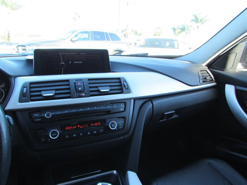 Used 2013 BMW 328i Sedan RWD image 8