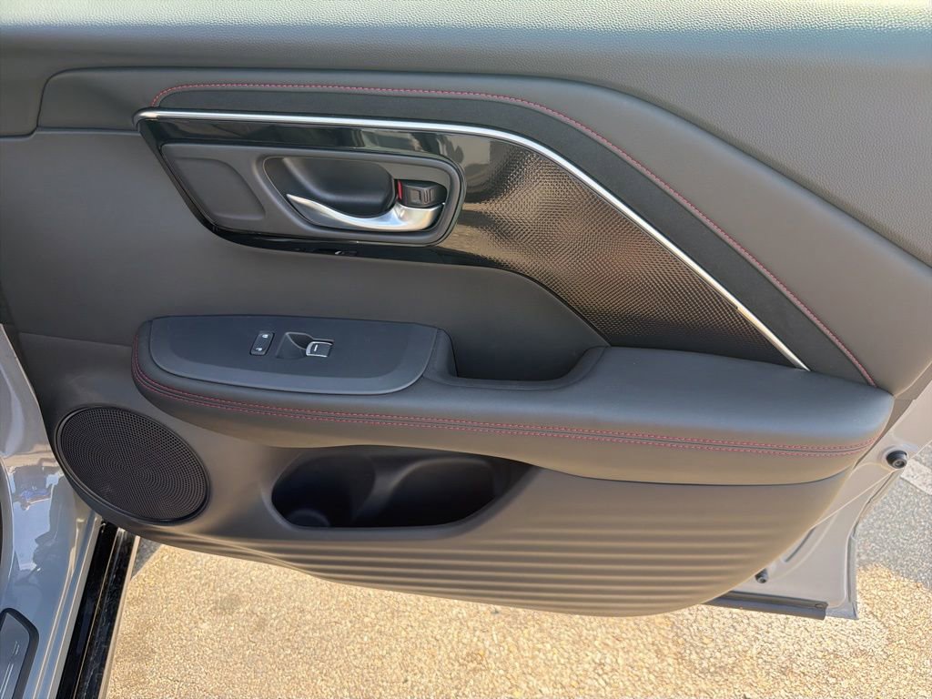 Certified 2025 Acura ADX A-Spec image 25