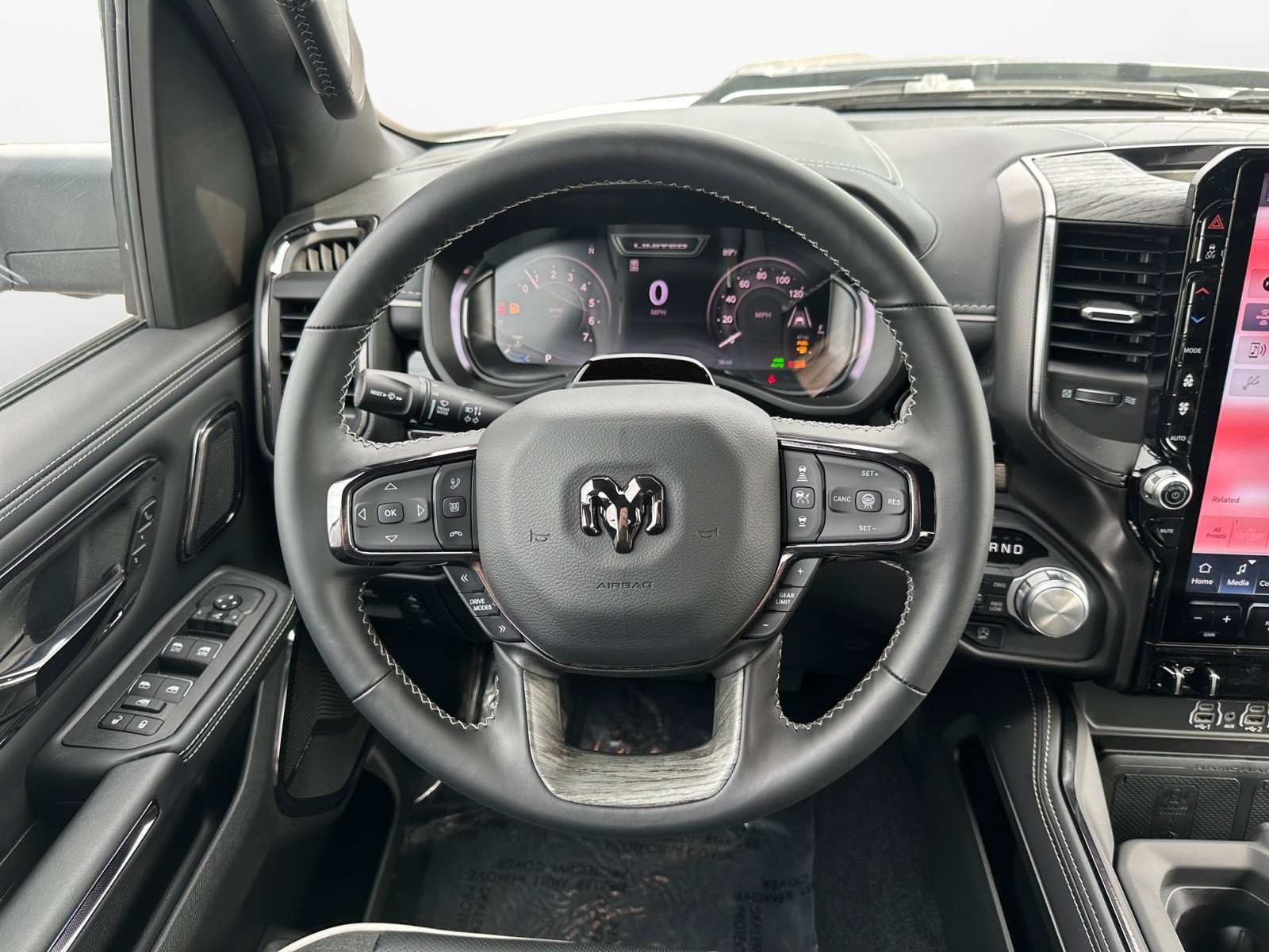 New 2025 RAM 1500 Limited image 20