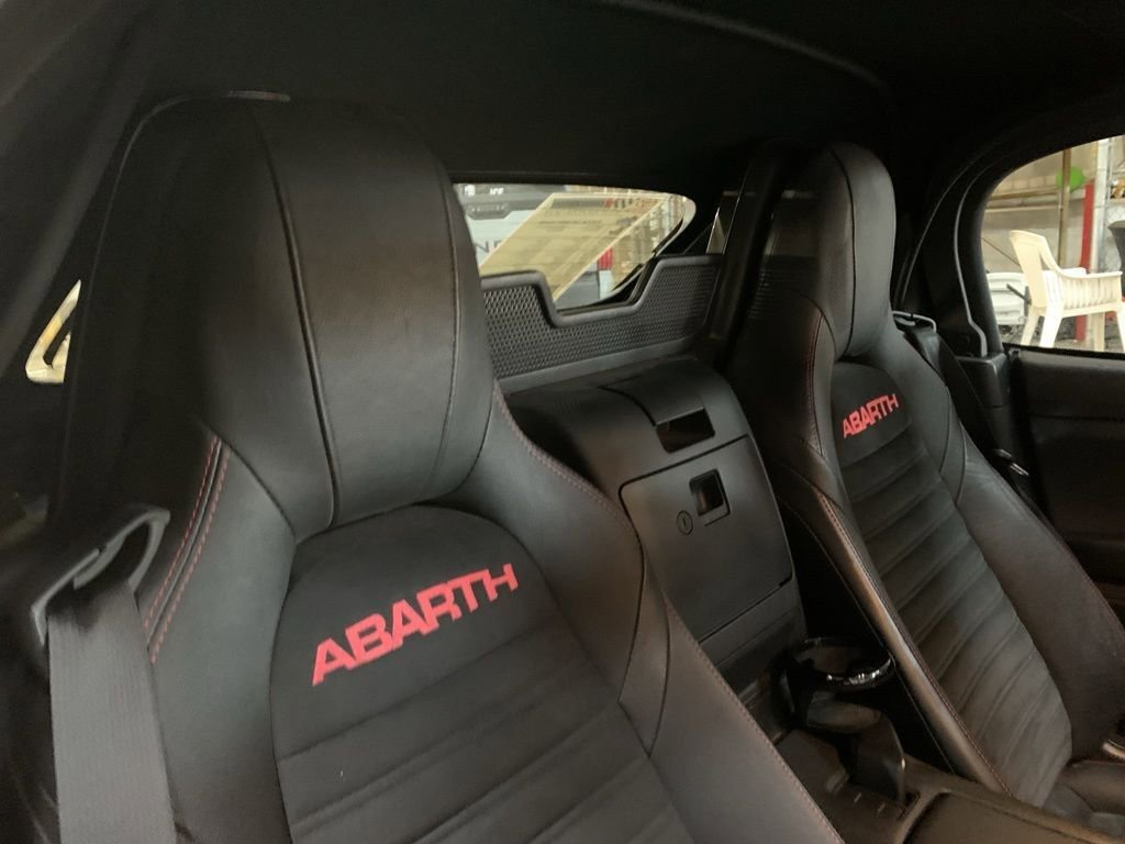 Used 2020 FIAT 124 Spider Abarth w/ Visibility Group image 14