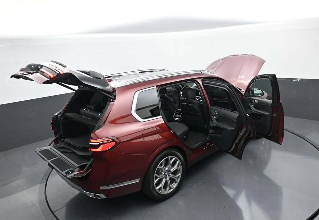 Used 2026 BMW X7 xDrive40i AWD/4WD image 46
