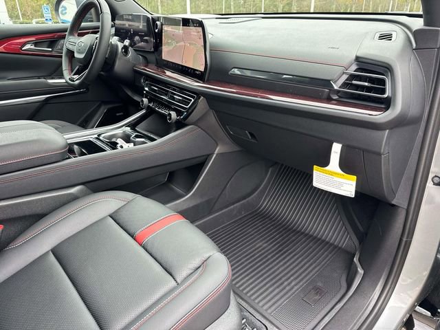 New 2026 Chevrolet Traverse RS w/ LPO, Floor Liner Package image 16