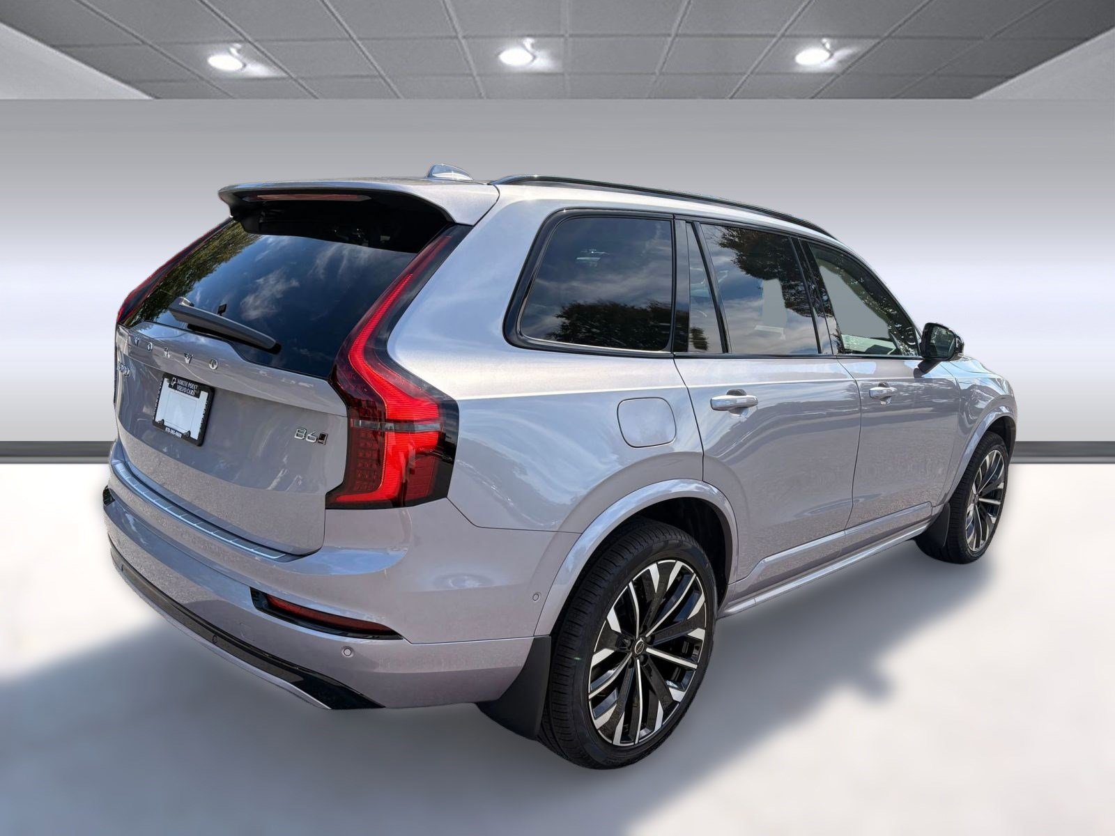 New 2026 Volvo XC90 B6 Ultra w/ Protection Package image 9