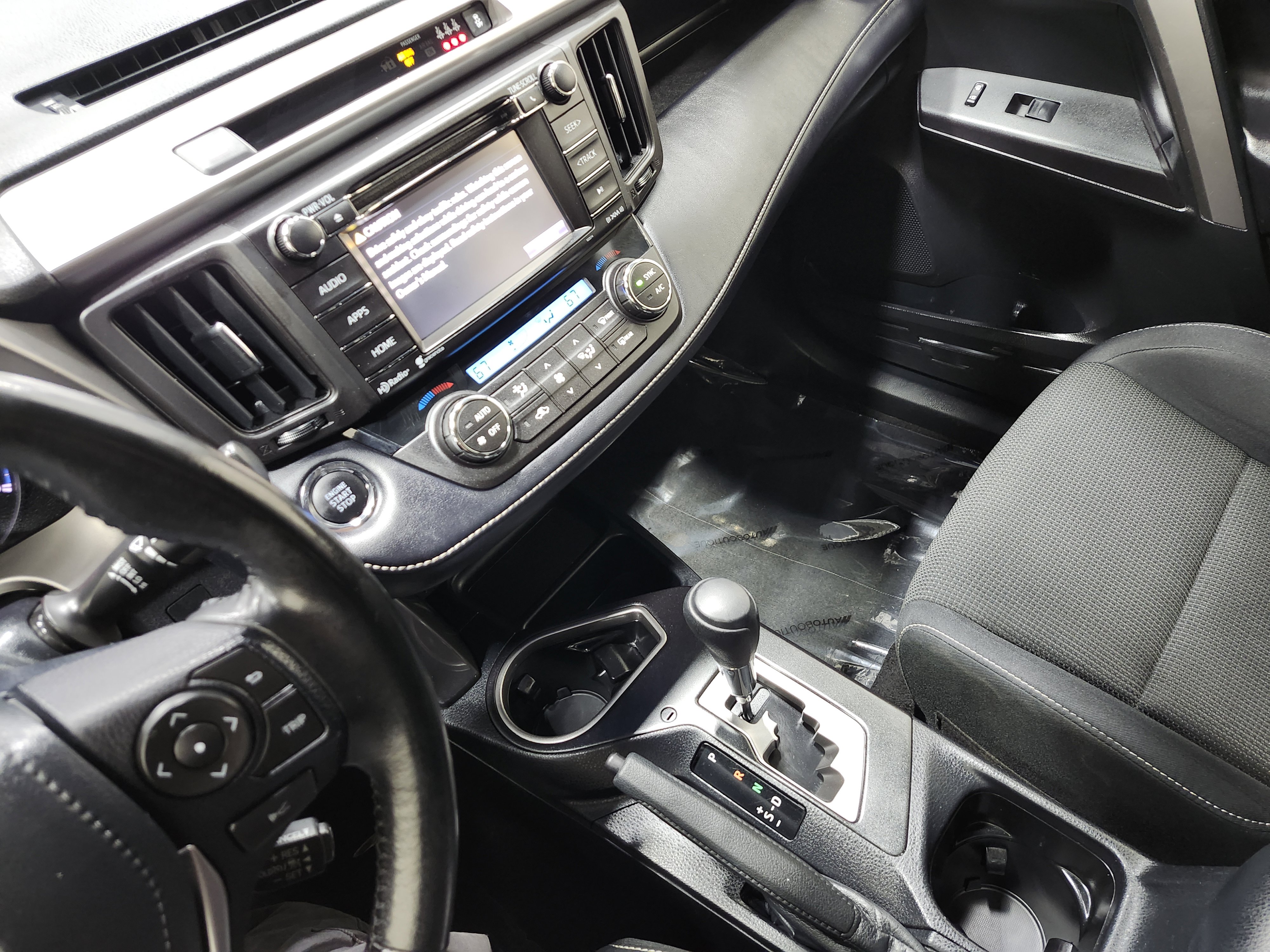 Used 2018 Toyota RAV4 XLE w/ Plus Extra Value Package image 29