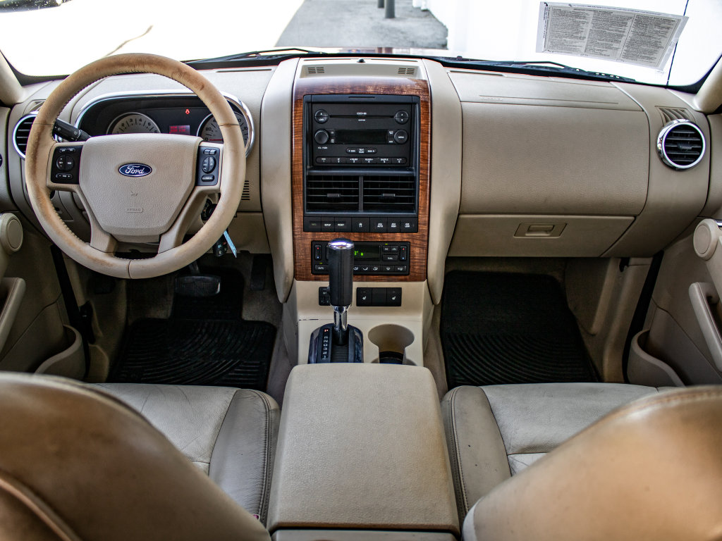 Used 2006 Ford Explorer Eddie Bauer AWD/4WD image 23