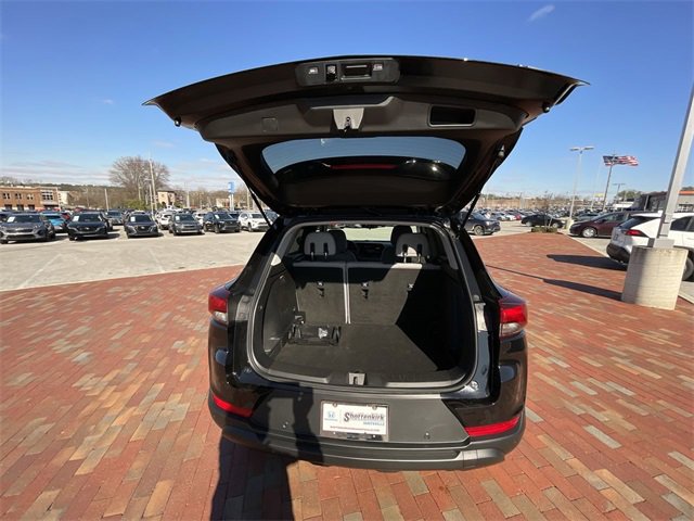 Used 2025 Chevrolet TrailBlazer LS w/ LS Convenience Package image 32