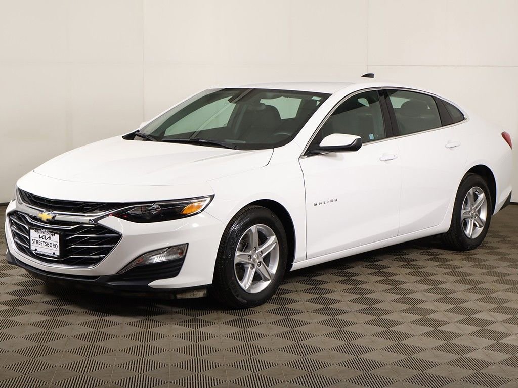 Used 2025 Chevrolet Malibu LS FWD image 7