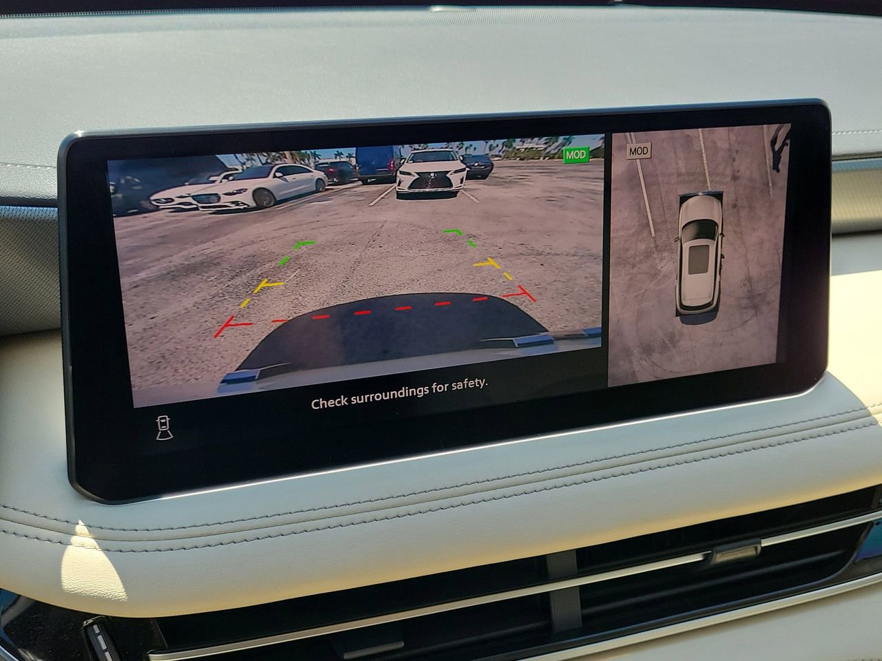 Used 2025 INFINITI QX60 Luxe w/ Lighting Package (N94) image 35