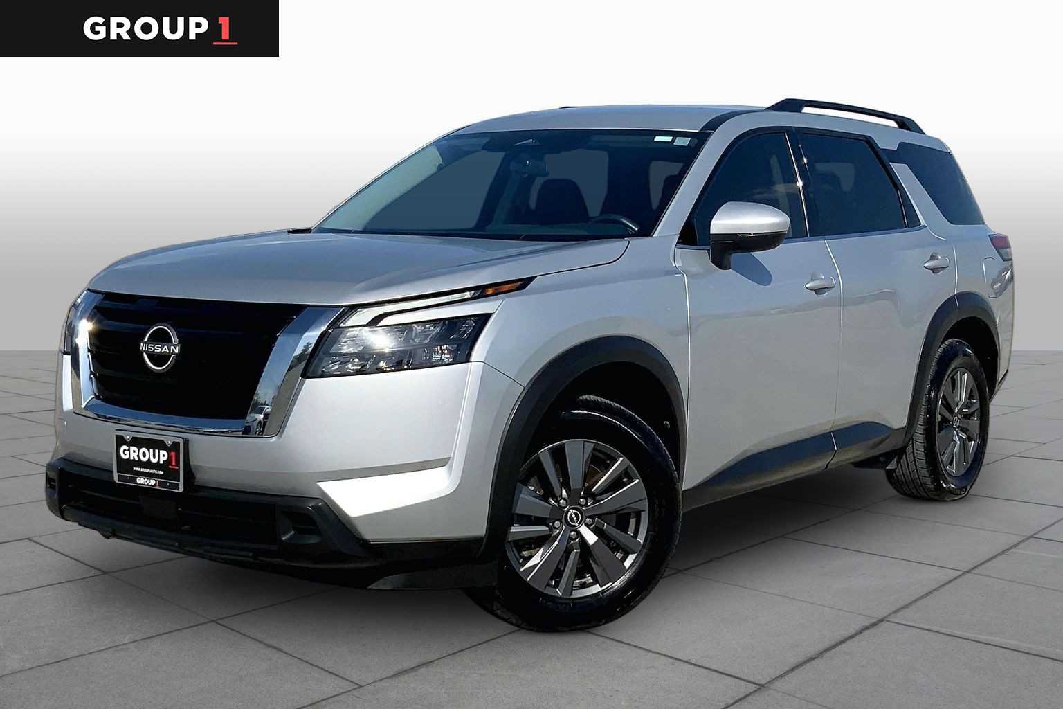Used 2023 Nissan Pathfinder SV
