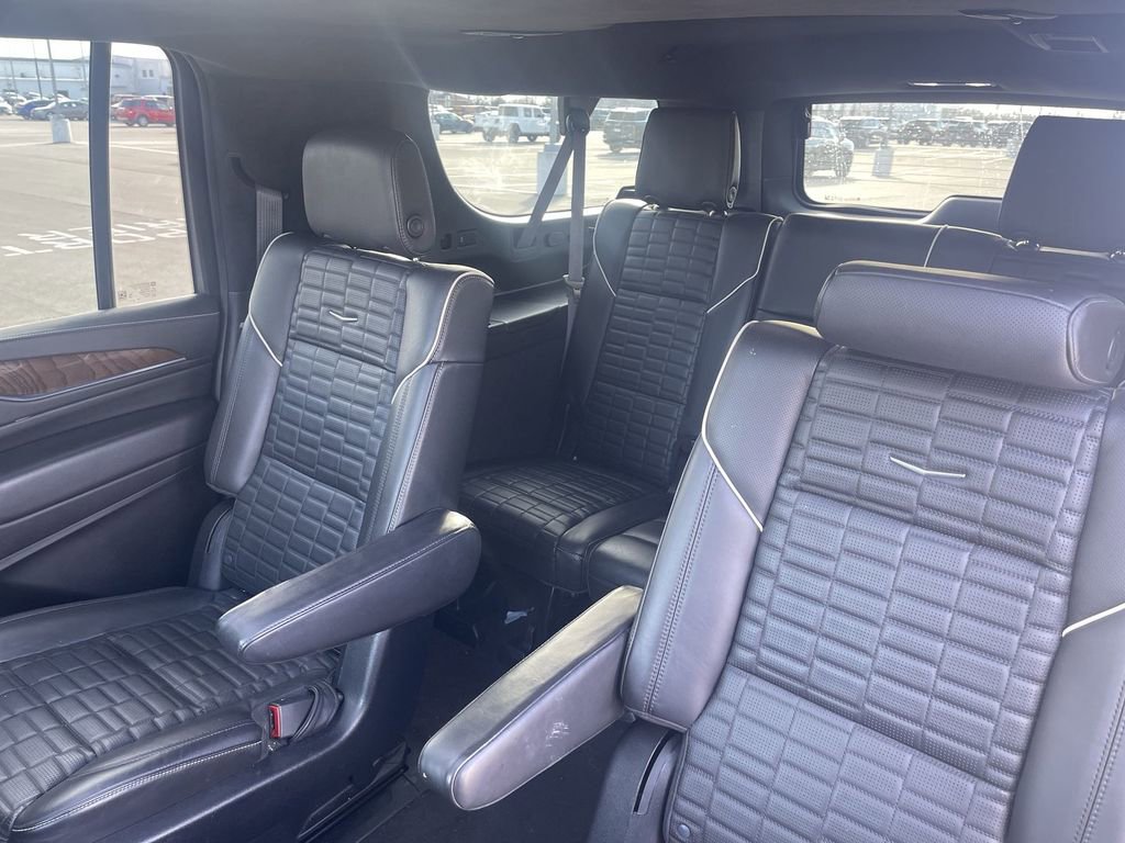 Used 2023 Cadillac Escalade ESV Sport Platinum w/ LPO, ONYX Package image 37
