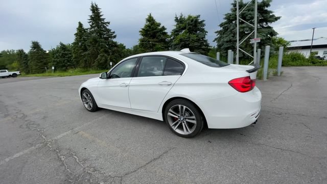 Used 2018 BMW 330i xDrive Sedan AWD/4WD image 7
