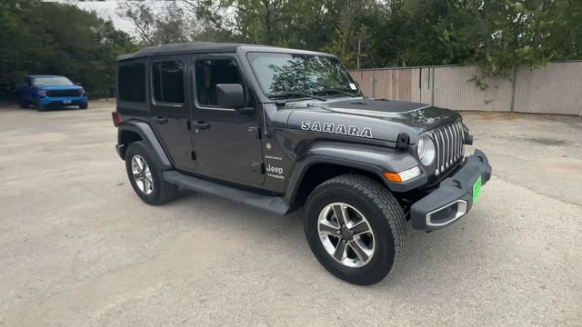 Used 2018 Jeep Wrangler Unlimited Sahara AWD/4WD image 2