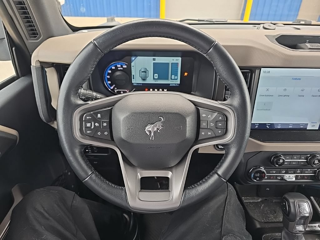 Used 2023 Ford Bronco Wildtrak AWD/4WD image 16
