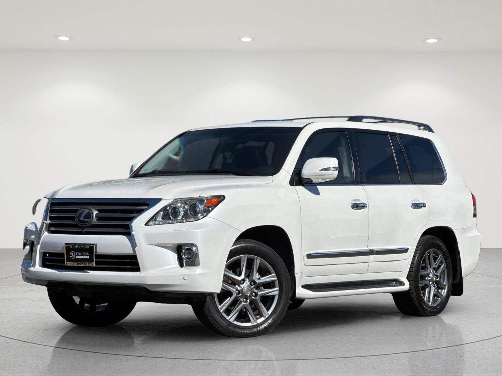 Used 2015 Lexus LX 570 4WD image 2