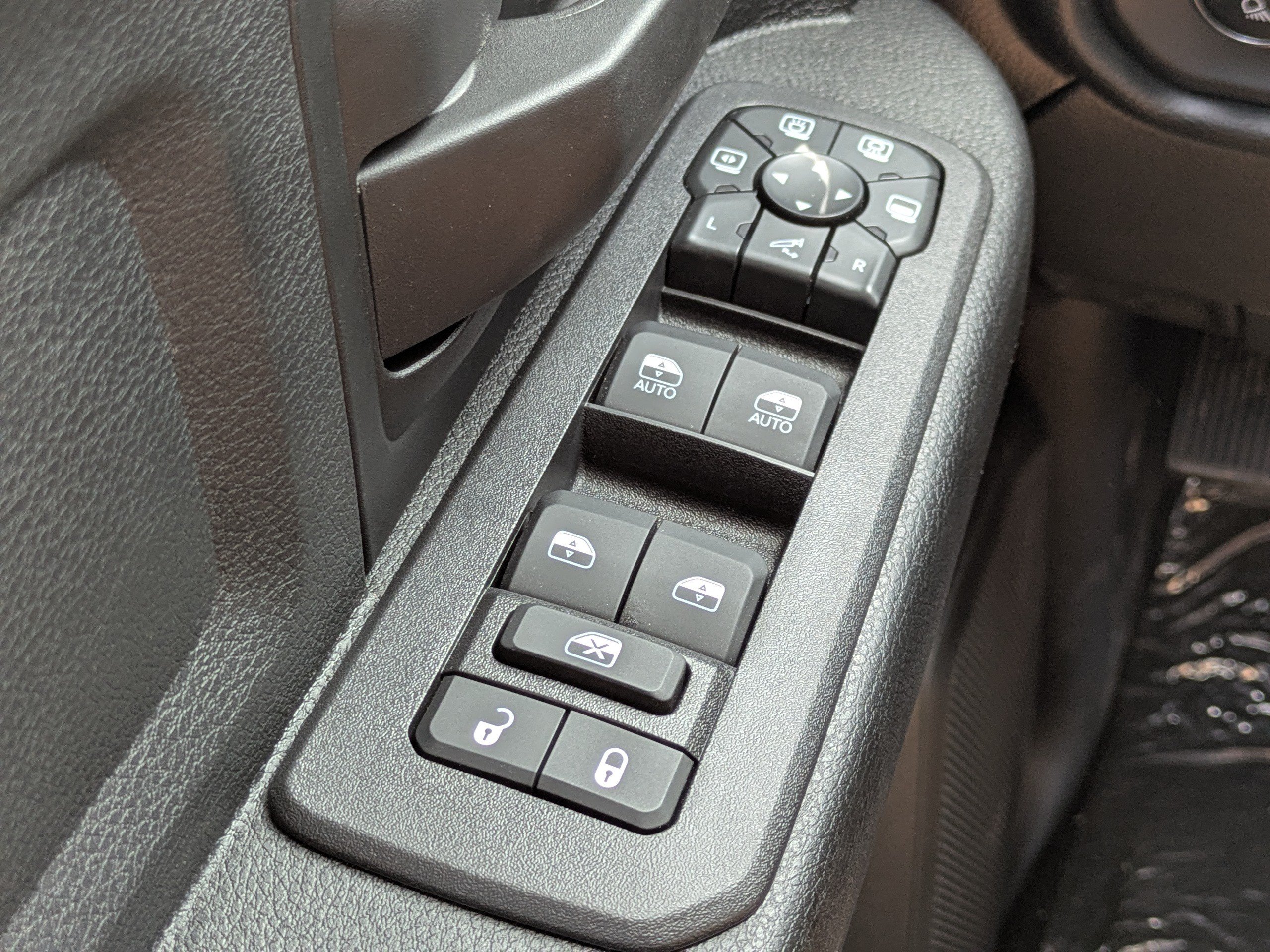 New 2026 RAM 2500 Warlock AWD/4WD image 17