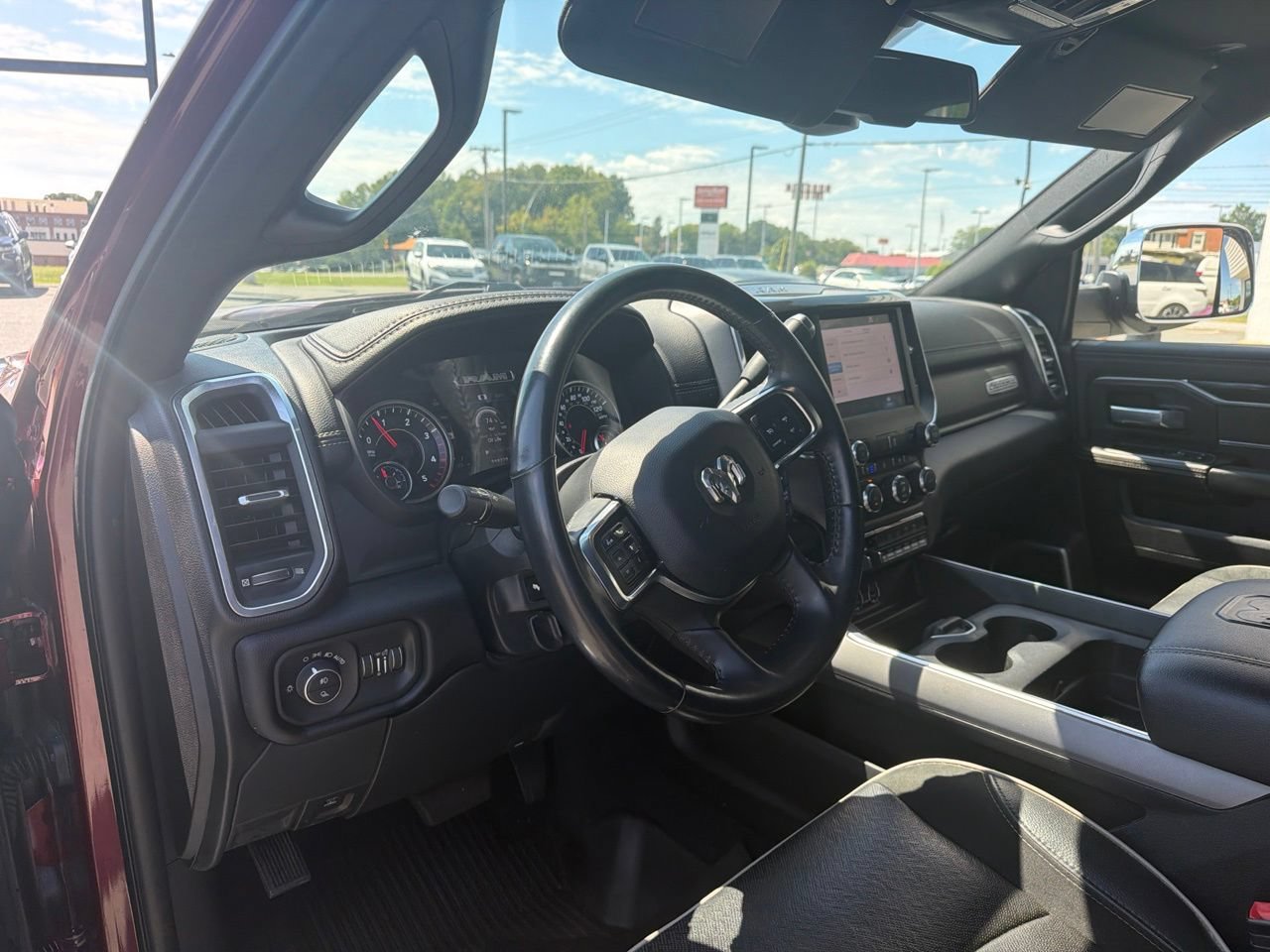 Used 2022 RAM 3500 Laramie AWD/4WD image 3