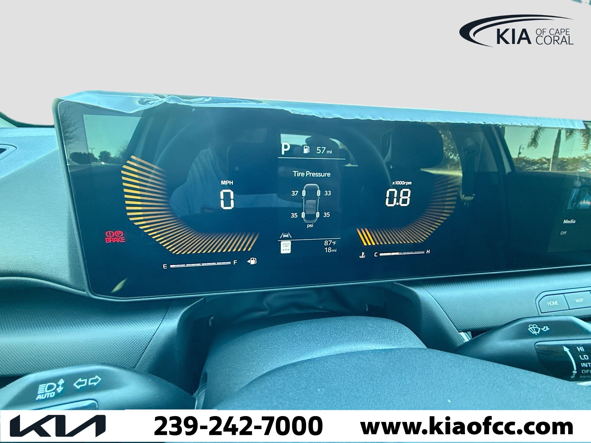 New 2025 Kia K4 LXS image 35